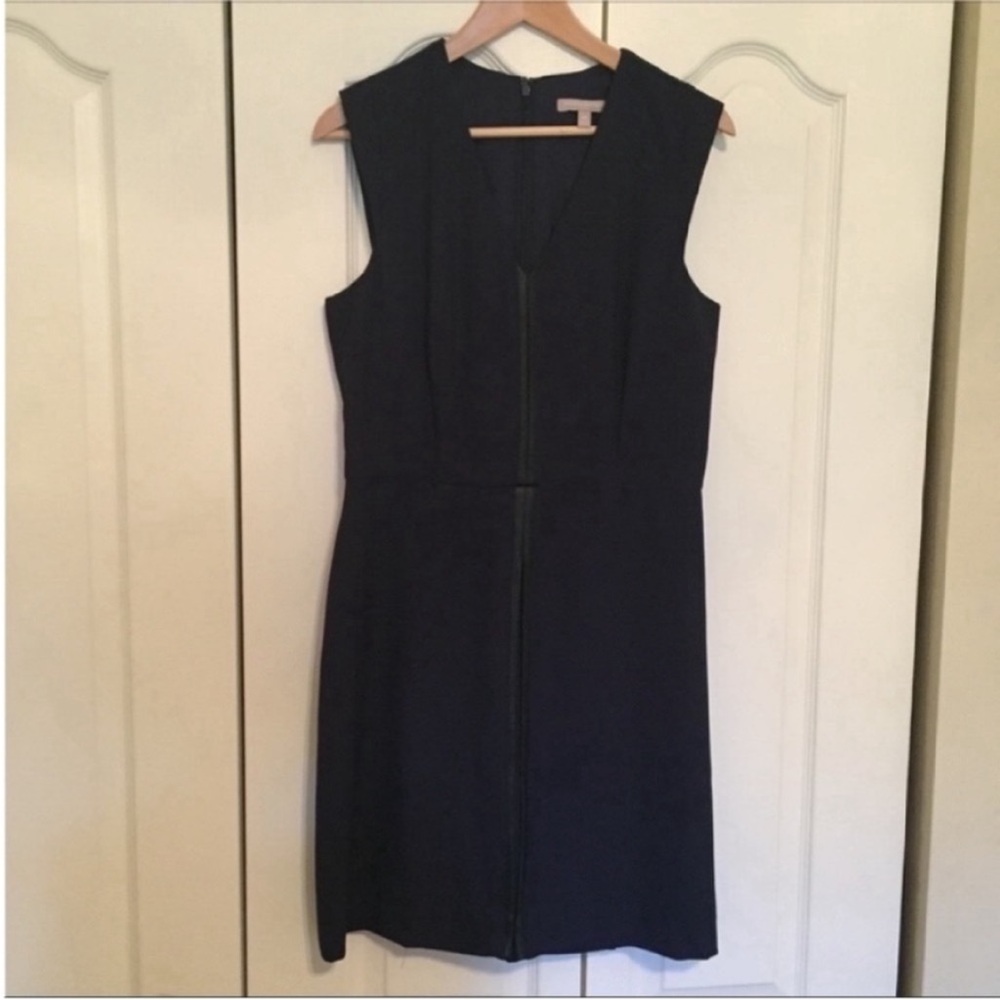 Banana Republic v-neck dress NWOT